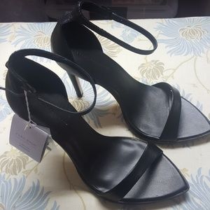 Zara sandals with heel